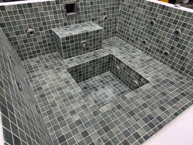 2m Square Tiled Skimmer Spa - tiled interior with water jets, air jets and central step